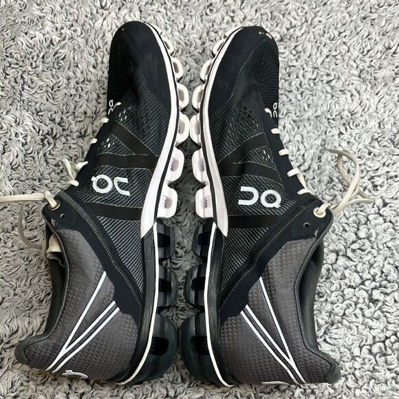 OC 5 9.5 Black & White Athletic Unisex Swiss Engineered Running Shoes - Picture 9 of 14